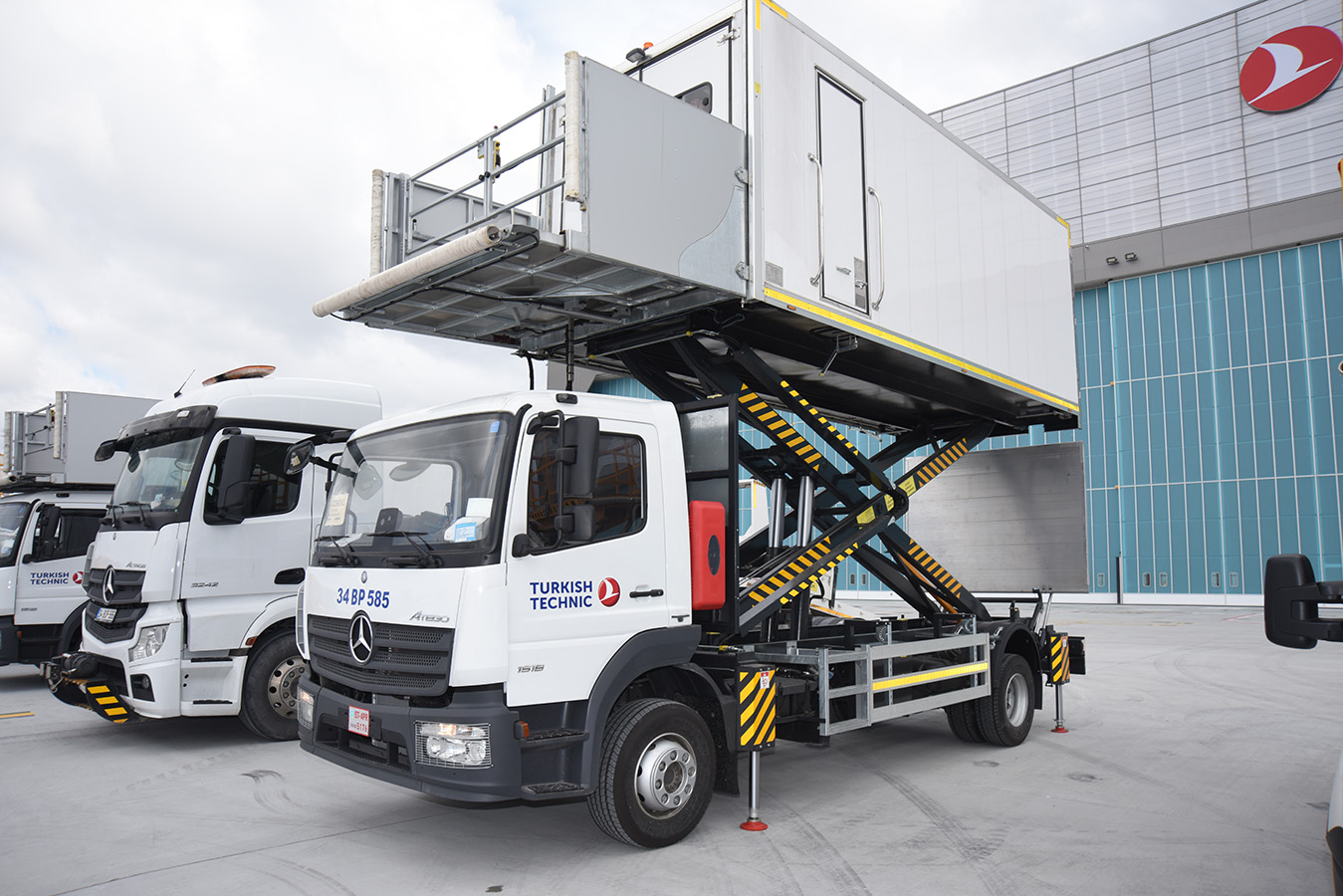 Cabin Cleaning Truck, Catering & Cabin Cleaning