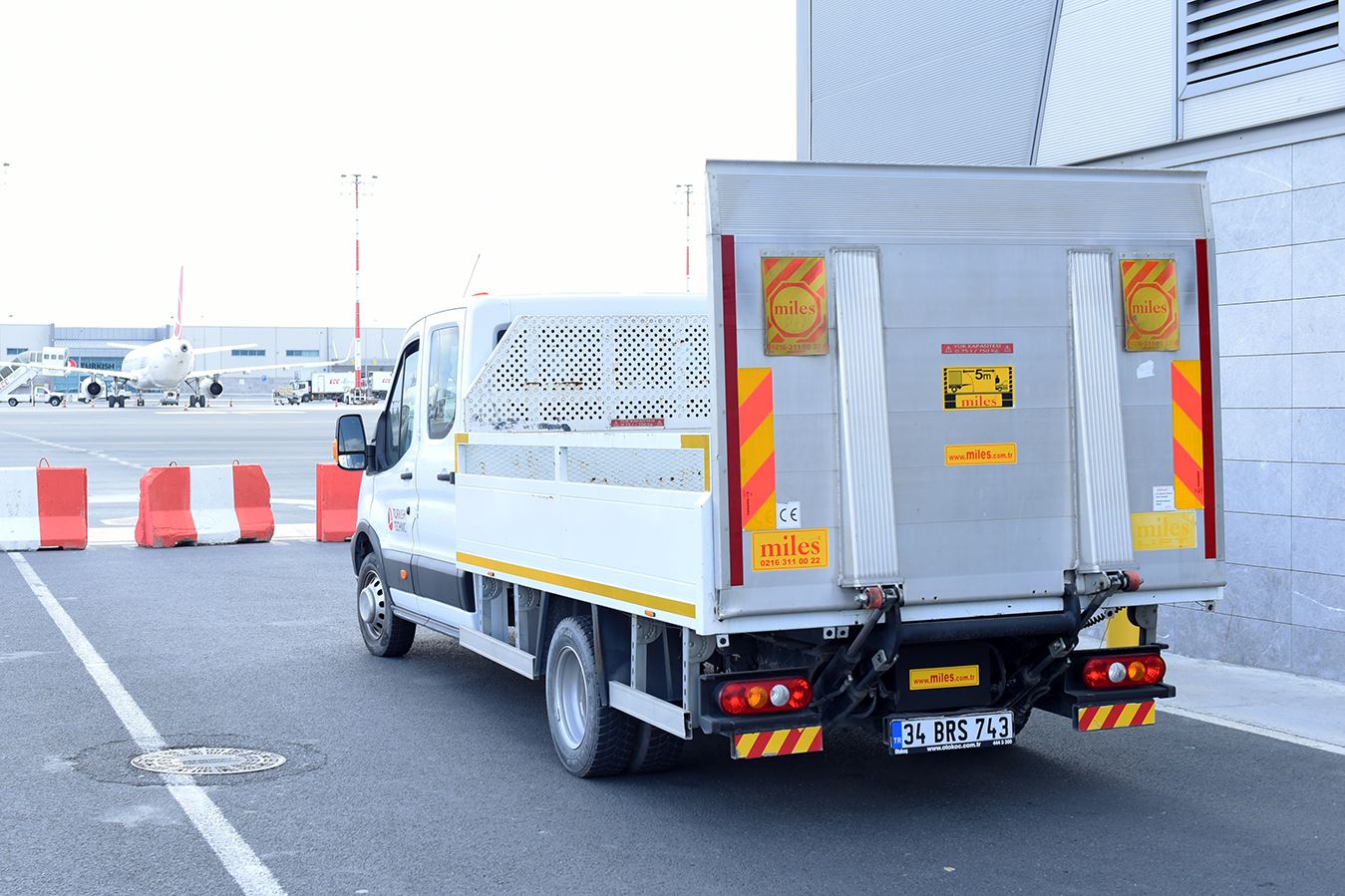 Luftfahrzeug-Reifen-Transferwagen, Alle